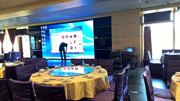 涂菜源P4室內(nèi)雙色顯示屏